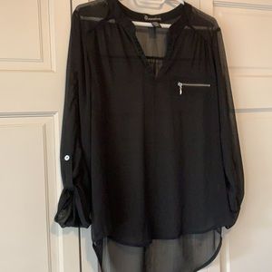 👱‍♀️2/10👱‍♀️sheer black tunic top sz L button 3/4 sleeve high low hem